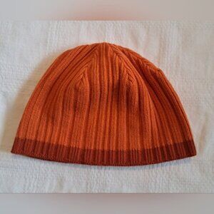 Patagonia child one size 2 tone orange beanie wool blend